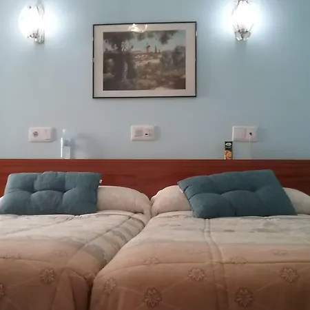 Hotel Campus 2*