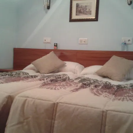 Hotel Campus 2*