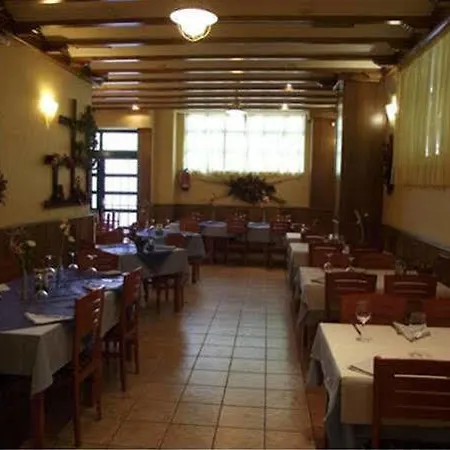 Hotel Hostal Campus 2*